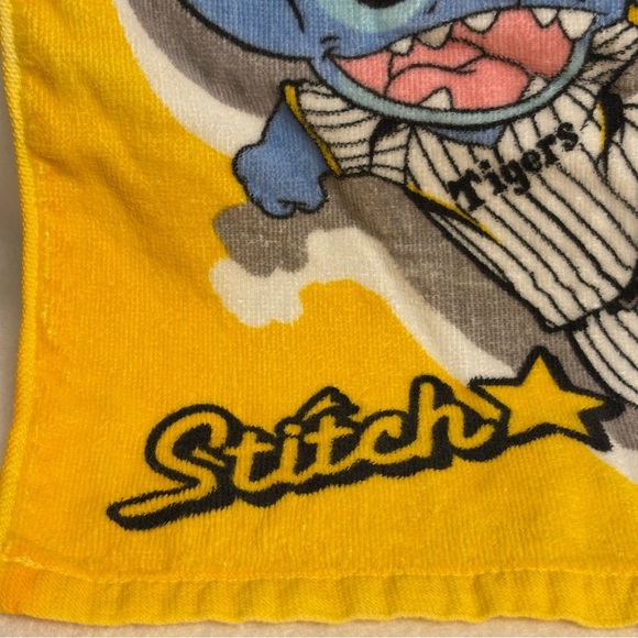 STITCH x HANSHIN TIGERS Yellow Small Hand Towel Disney Japan Baseball - Picture 10 of 10